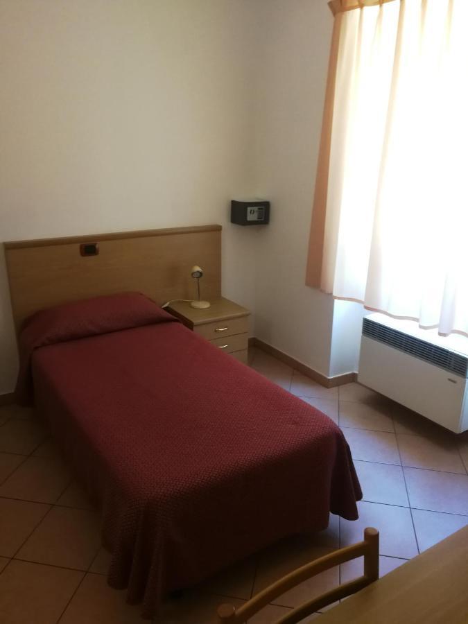 Albergo Della Stazione Cairo Montenotte Habitación foto