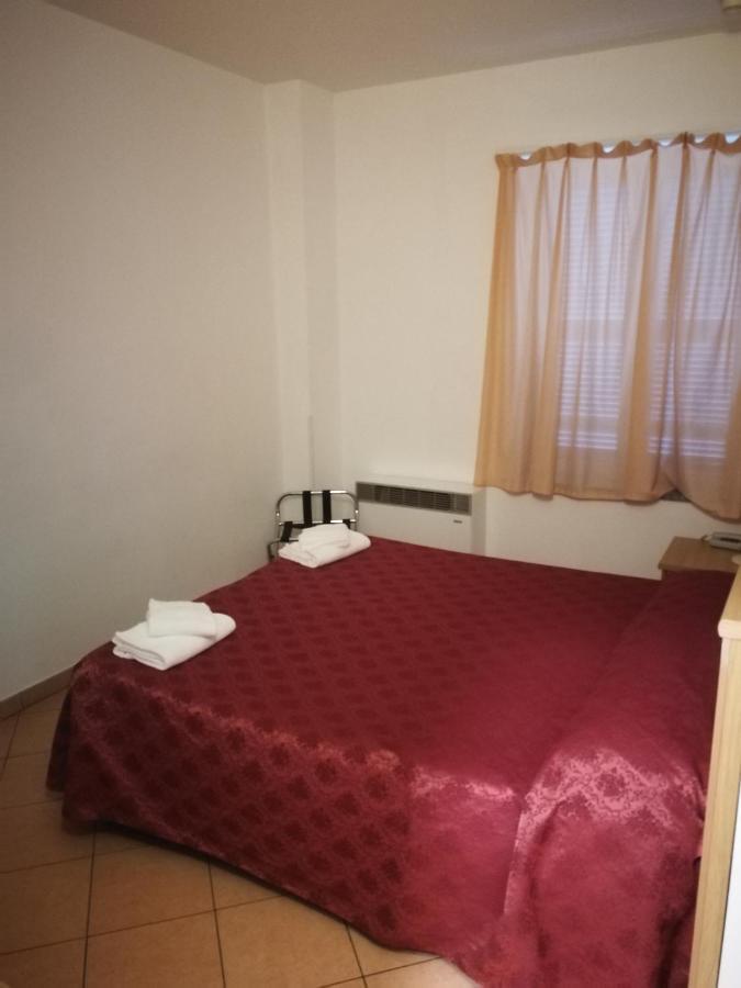 Albergo Della Stazione Cairo Montenotte Habitación foto