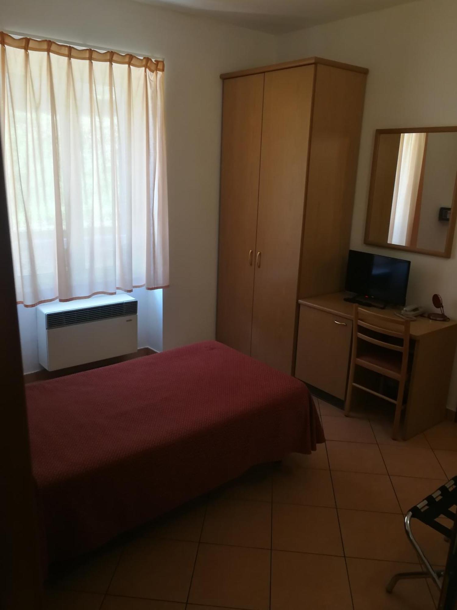 Albergo Della Stazione Cairo Montenotte Habitación foto